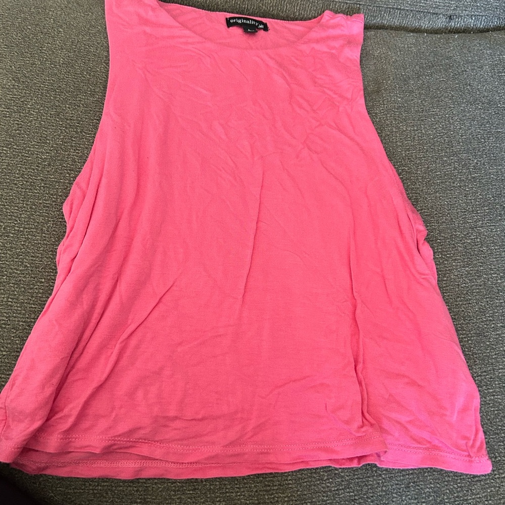 Pink tank top